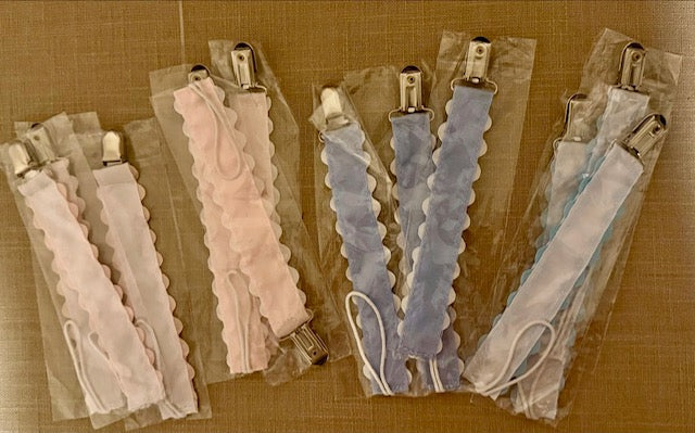 Ribbed Pacifier Clips
